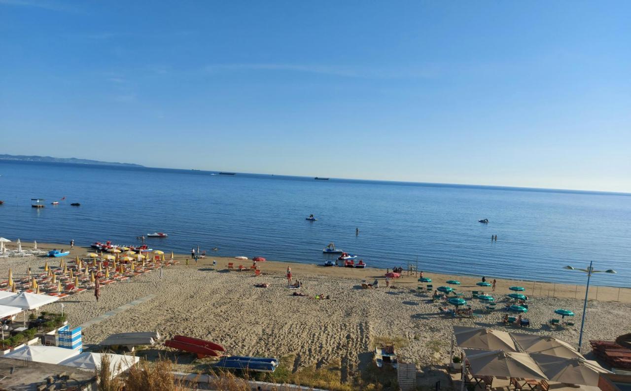 Bral Apartments 9 Durrës Esterno foto