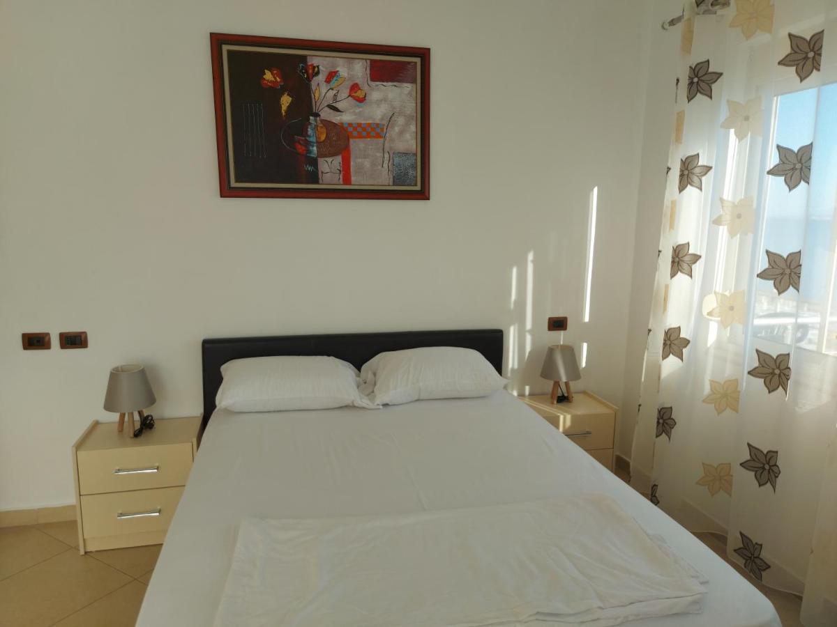 Bral Apartments 9 Durrës Esterno foto