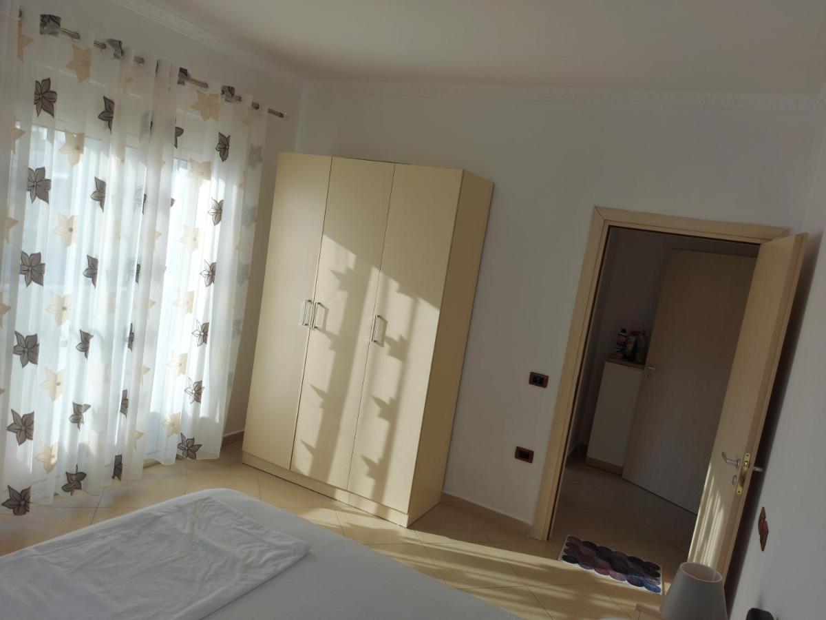 Bral Apartments 9 Durrës Esterno foto